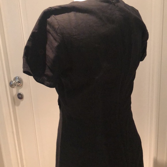 Madewell linen-blend button wrap midi dress - Picture 5 of 9